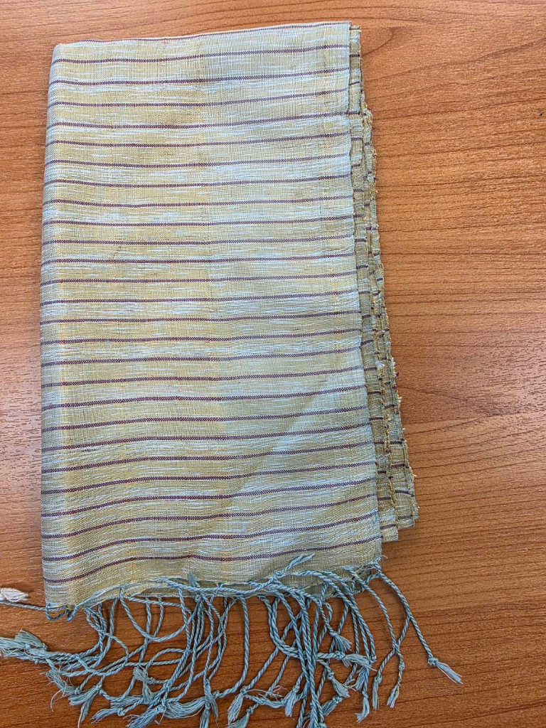 ผ้าไหมย้อมสีดาวเรืองพาน